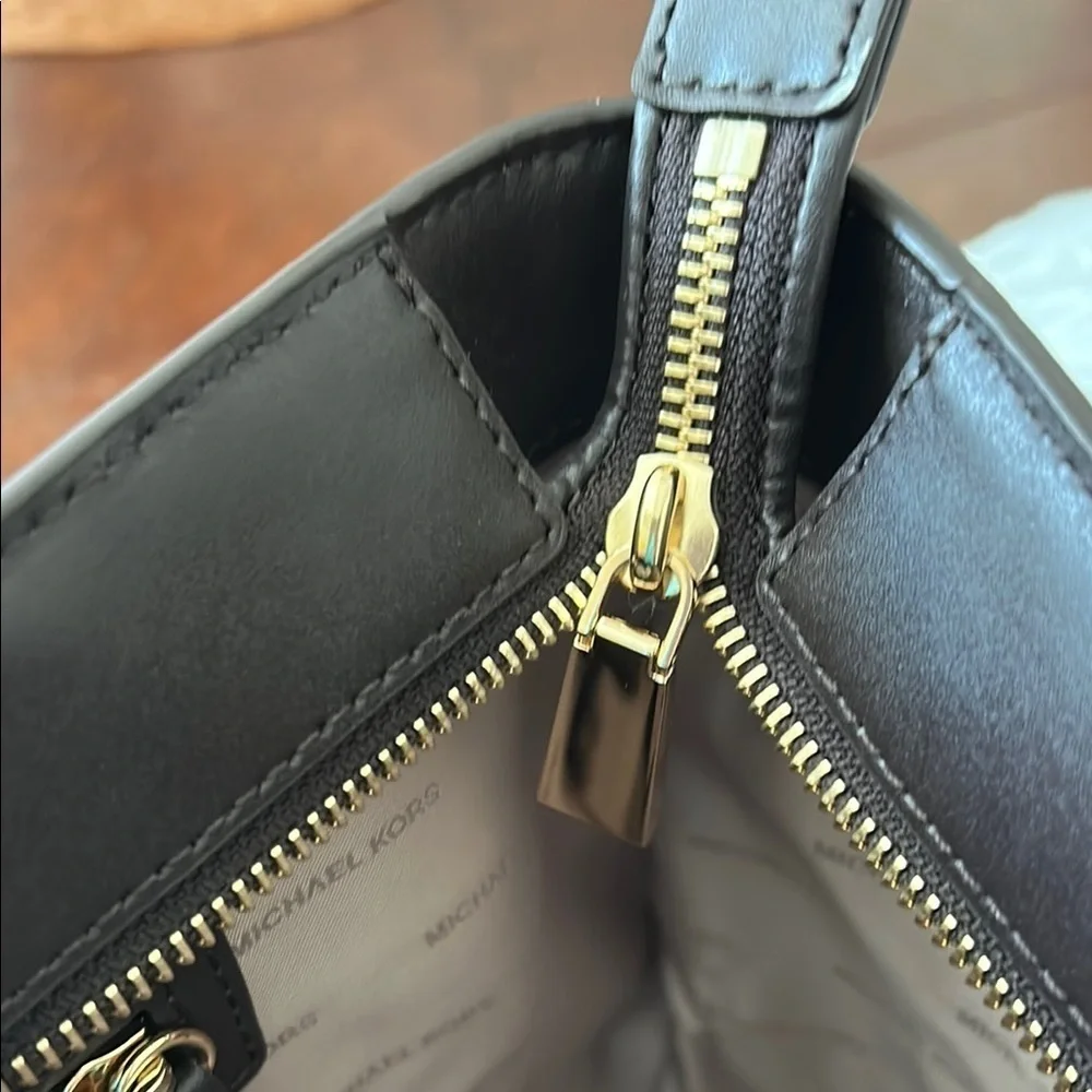 Michael Kors elegant michael